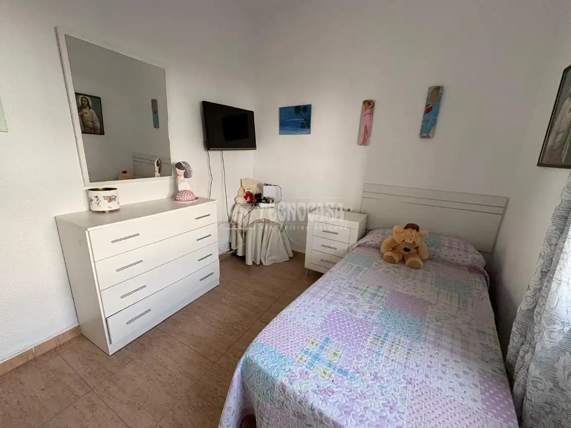 Bedroom of Detached homes for sale in Chiclana de la Frontera  with Furnished