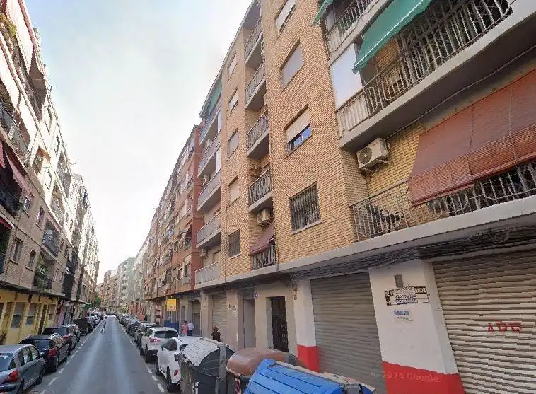Flat for sale in Calle Poeta Serrano Clavero 10, imagen 3