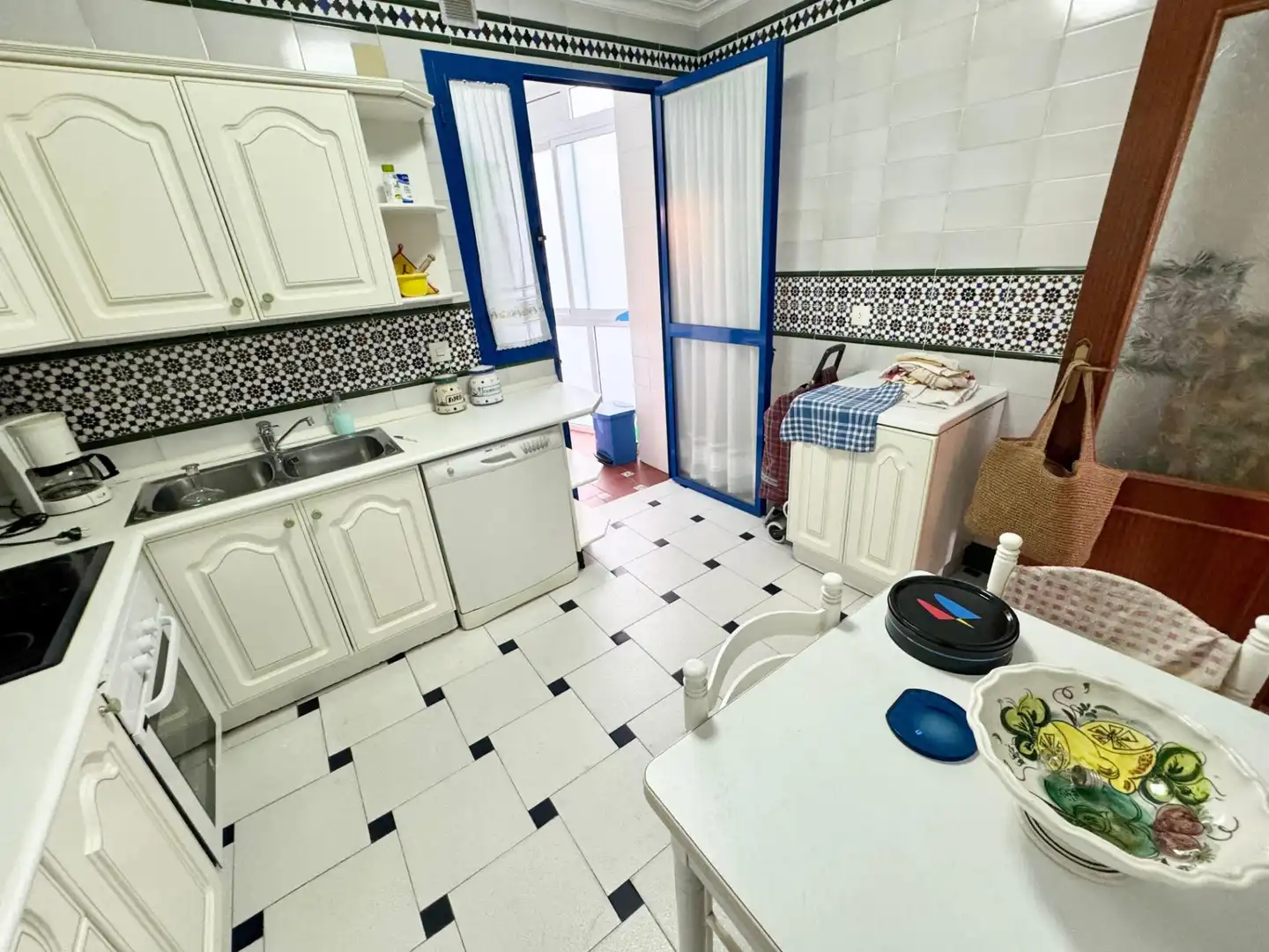 Kitchen of Flat for sale in Punta Umbría  with Terrace, Furnished and Balcony