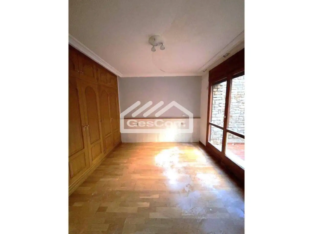 Habitación de Casa adosada en venta en Escaldes – Engordany con Calefacción y Jardín privado