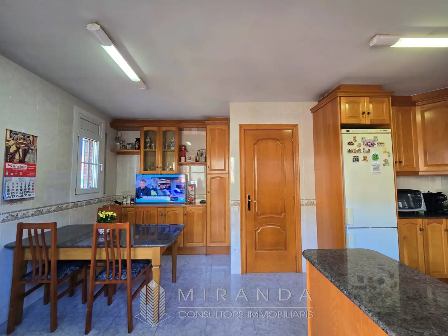 Cocina de Casa adosada en venta en Canovelles con Aire acondicionado, Calefacción y Terraza