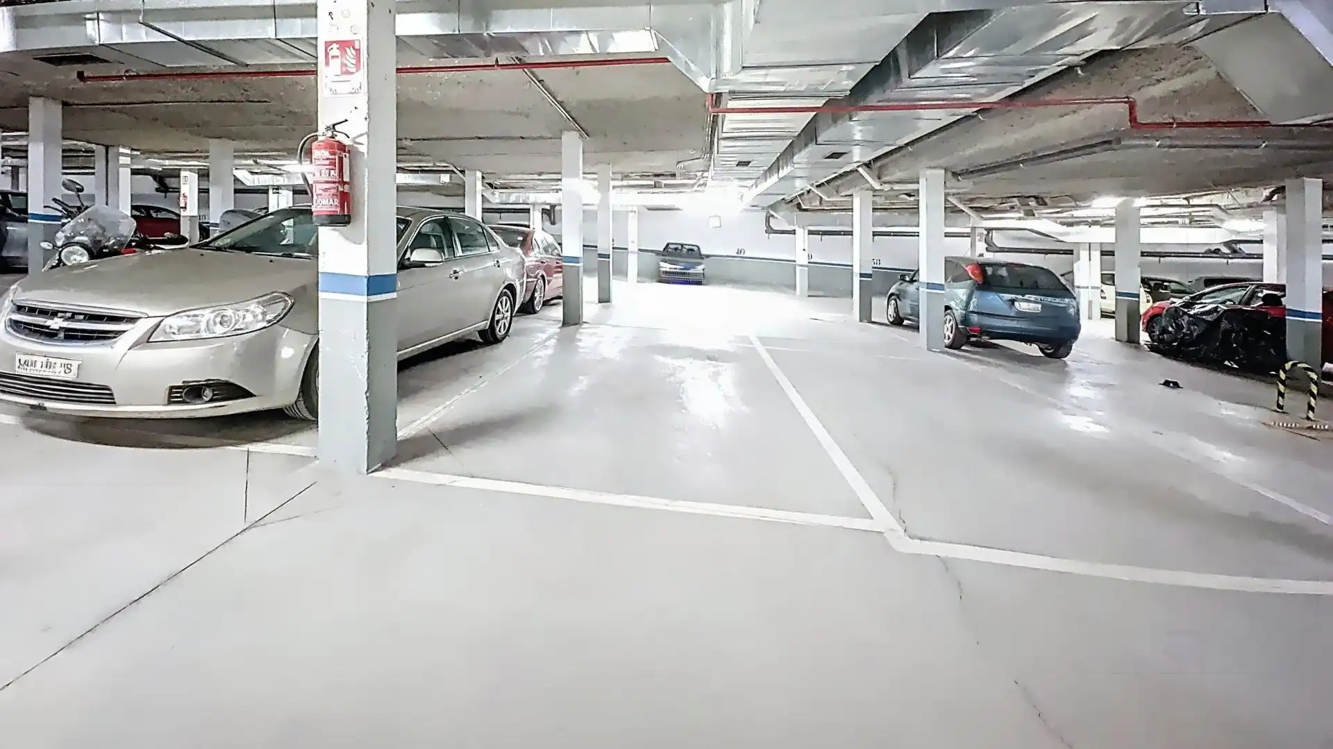 Aparcament de Dúplex en venda en Guadalajara amb Aire condicionat, Calefacció i Terrassa