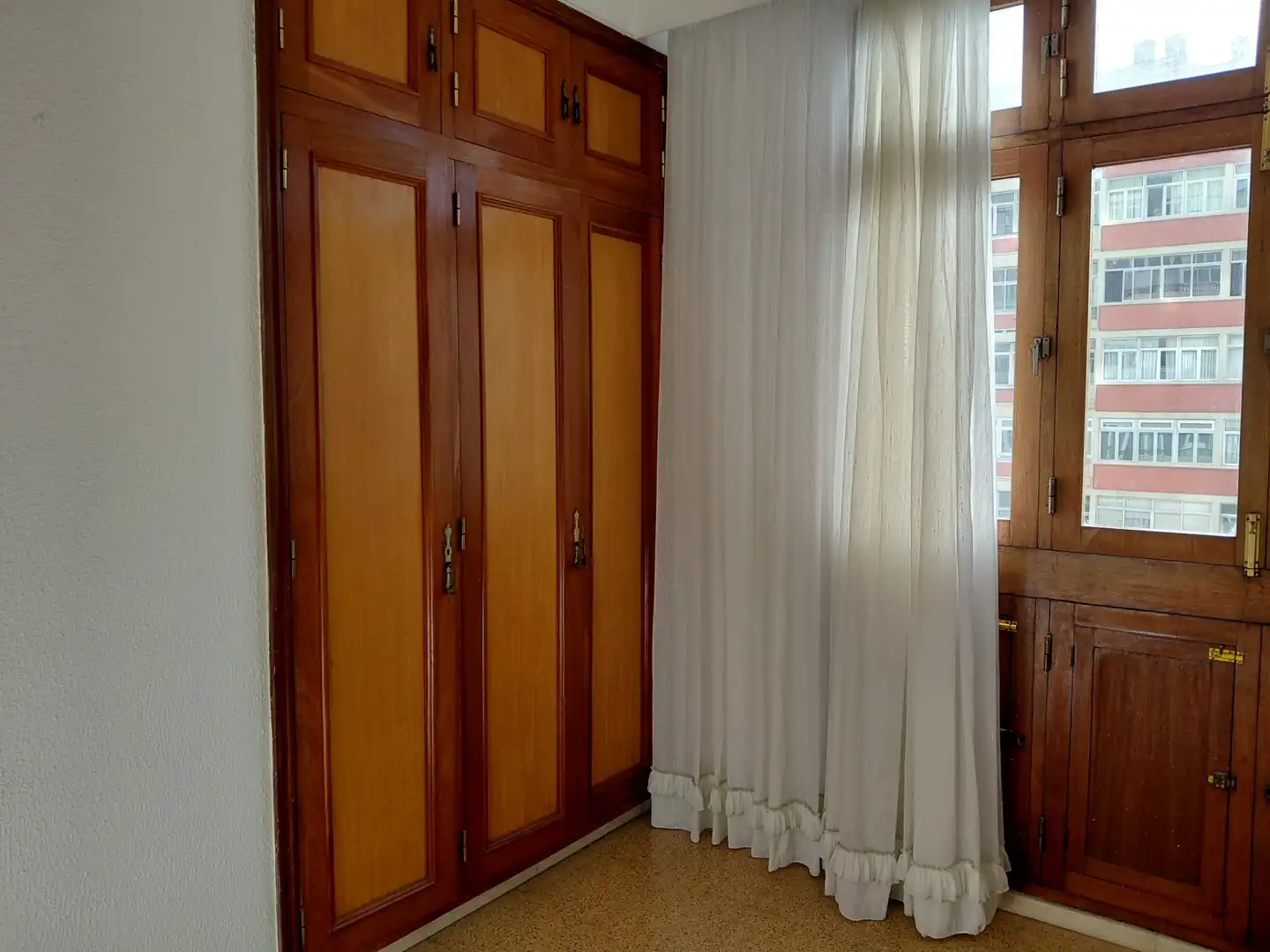 Habitación de Piso de alquiler en Las Palmas de Gran Canaria con Amueblado, Horno y Lavadora