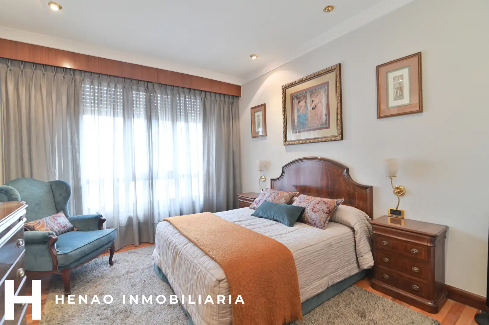 Bedroom of Flat for sale in Bilbao   with Heating, Parquet flooring and Terrace