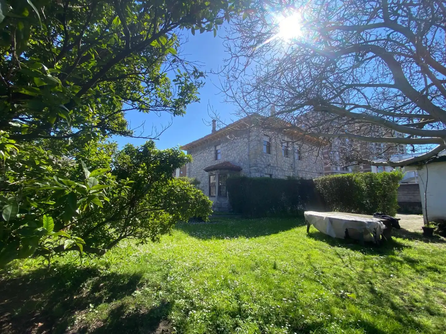 Vista exterior de Casa o chalet en venta en Torrelavega  con Calefacción, Trastero y Balcón