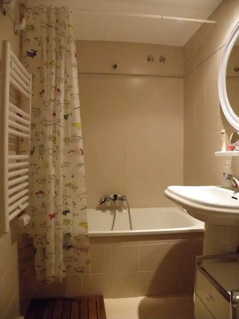 Bathroom of Flat for sale in Jaca  with Parquet flooring, Storage room and Furnished