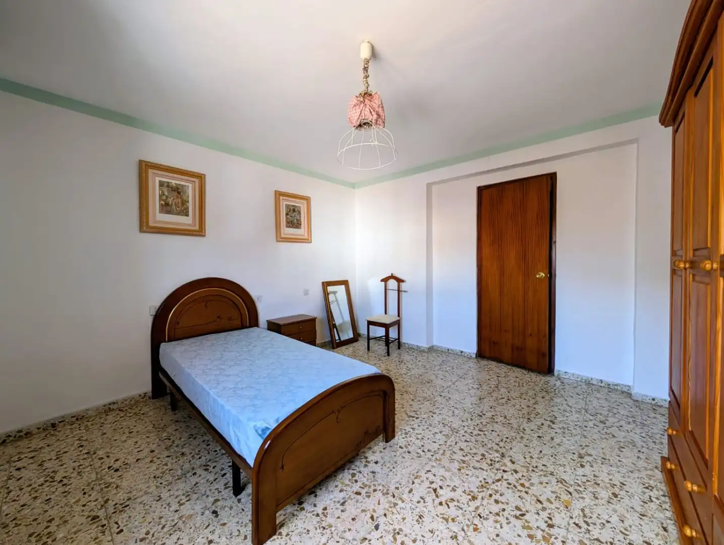 Dormitori de Casa o xalet en venda en Loja amb Terrassa i Traster