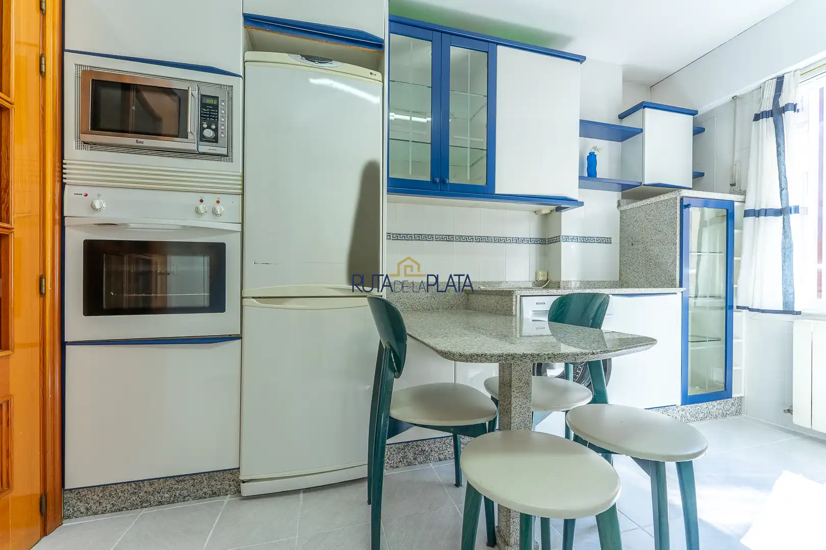 Kitchen of Flat for rent in Zamora Capital   with Heating, Parquet flooring and Terrace