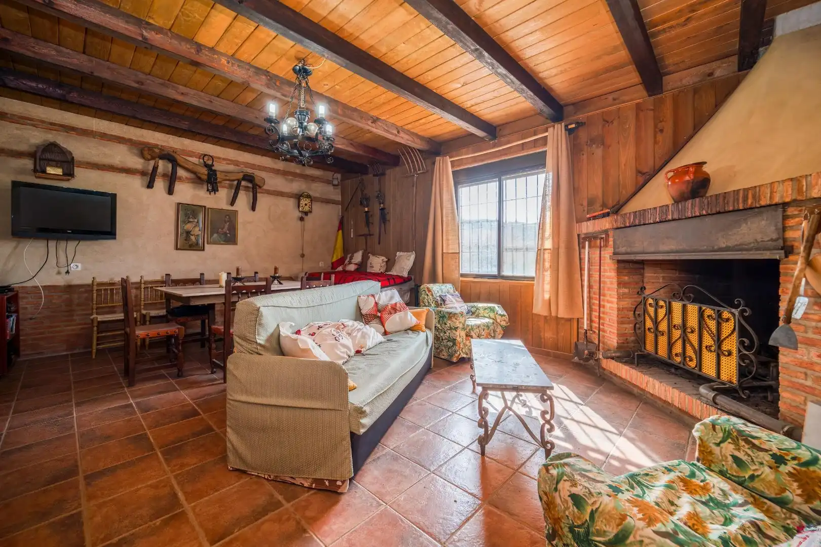 Sala d'estar de Casa o xalet en venda en San Martín de Pusa amb Aire condicionat, Calefacció i Jardí privat