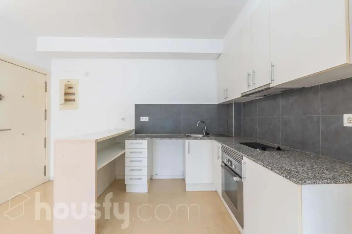 Piso con balcón en venta en Rambla Sant jordi ., imagen 3