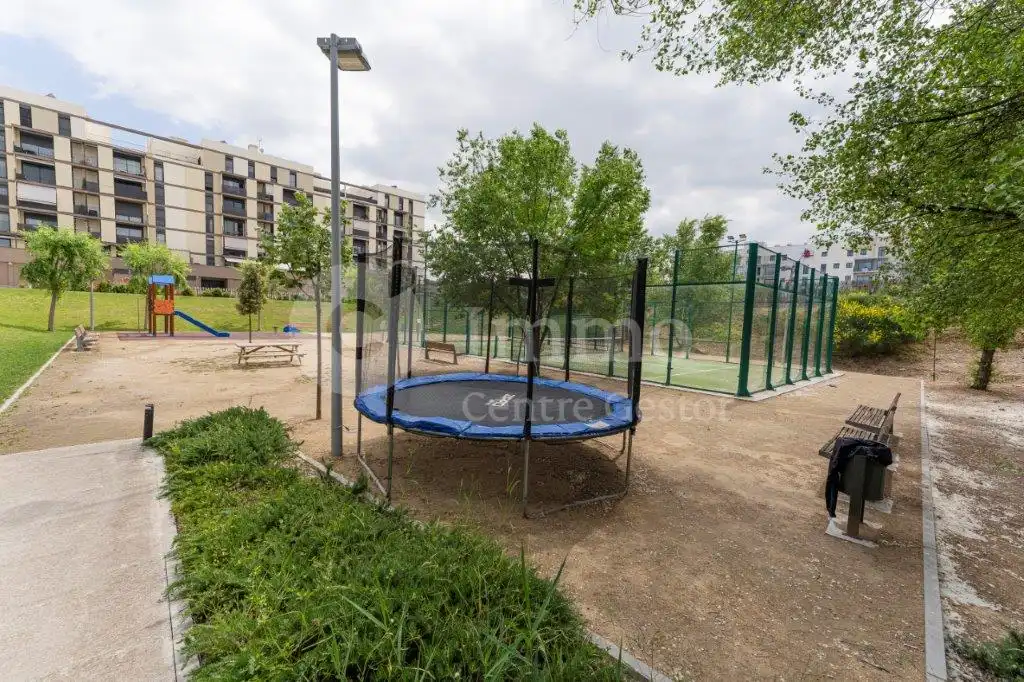 Vista exterior de Ático en venta en Lleida con Aire acondicionado, Calefacción y Parquet