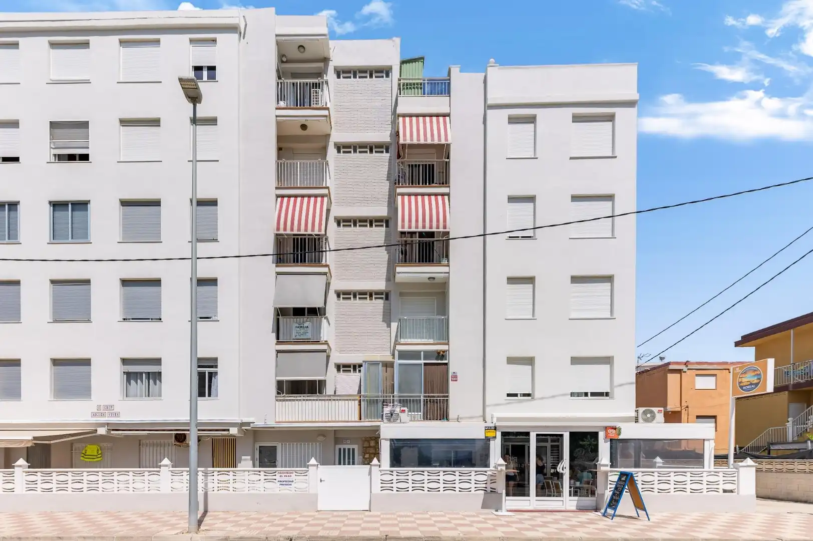 Vista exterior de Apartamento en venta en Xeraco con Aire acondicionado, Terraza y Amueblado