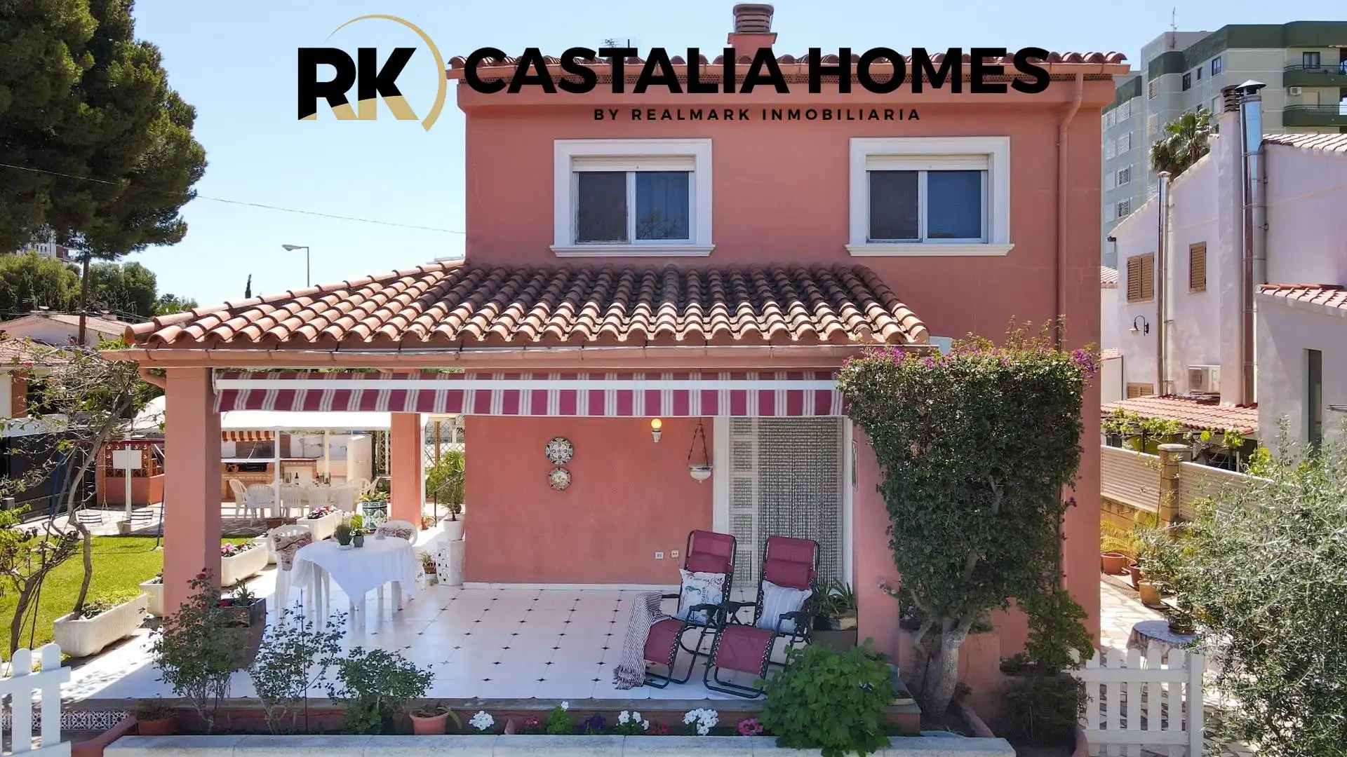 Vista exterior de Casa o chalet en venta en Benicasim / Benicàssim con Calefacción, Jardín privado y Terraza