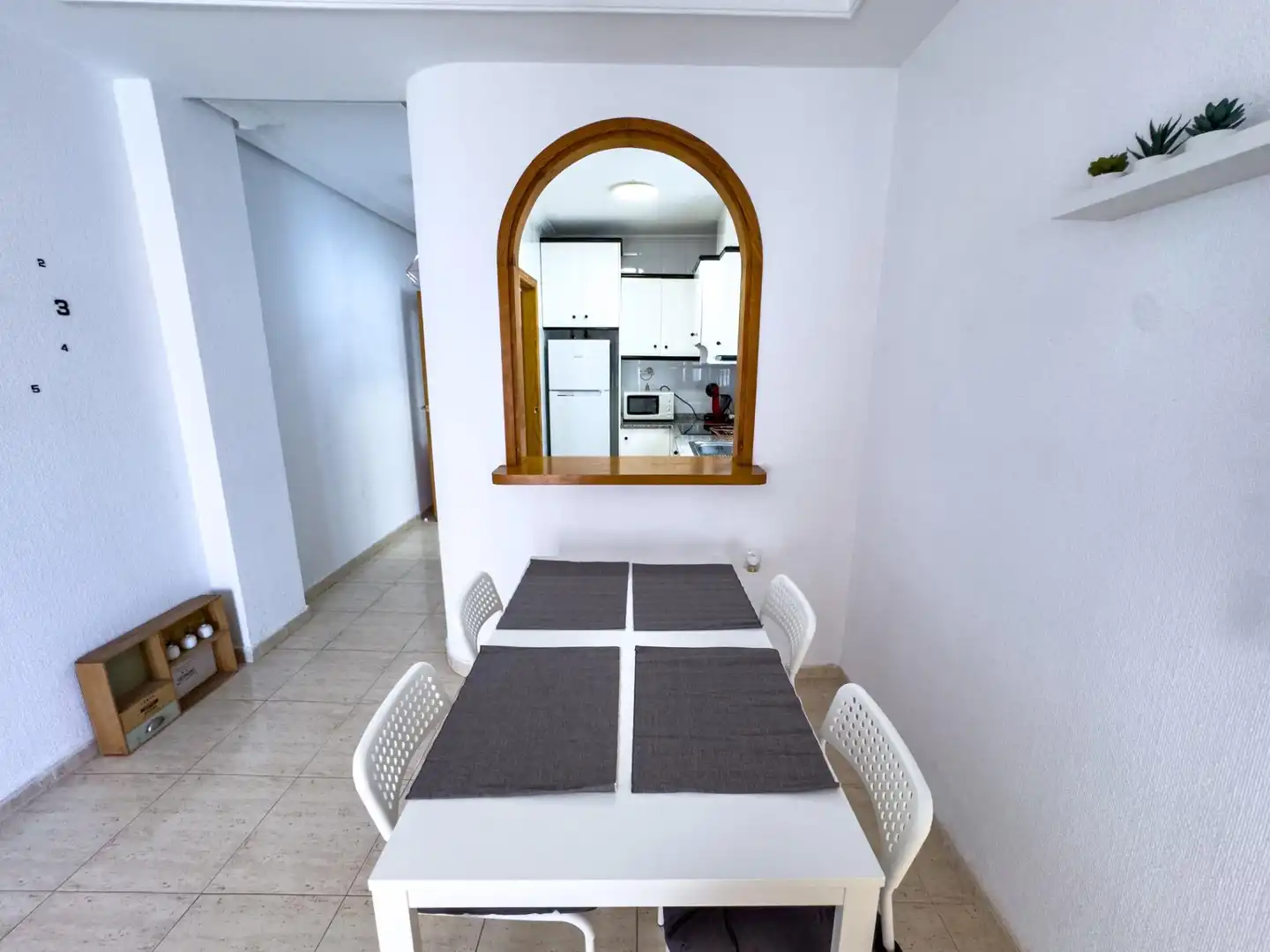 Menjador de Apartament de lloguer en Torrevieja amb Aire condicionat, Calefacció i Terrassa