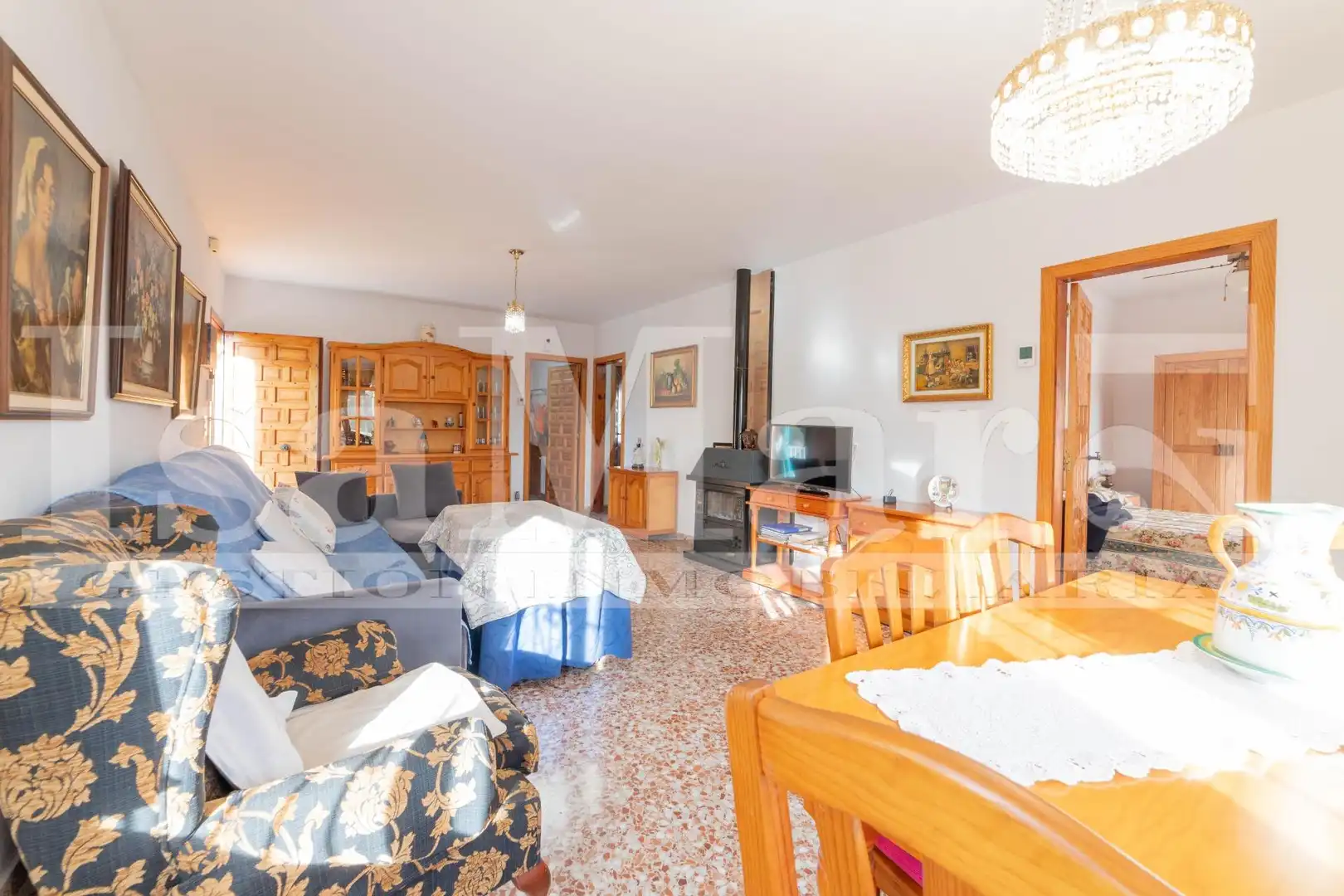 Sala d'estar de Casa o xalet en venda en Bellvei amb Jardí privat, Terrassa i Piscina