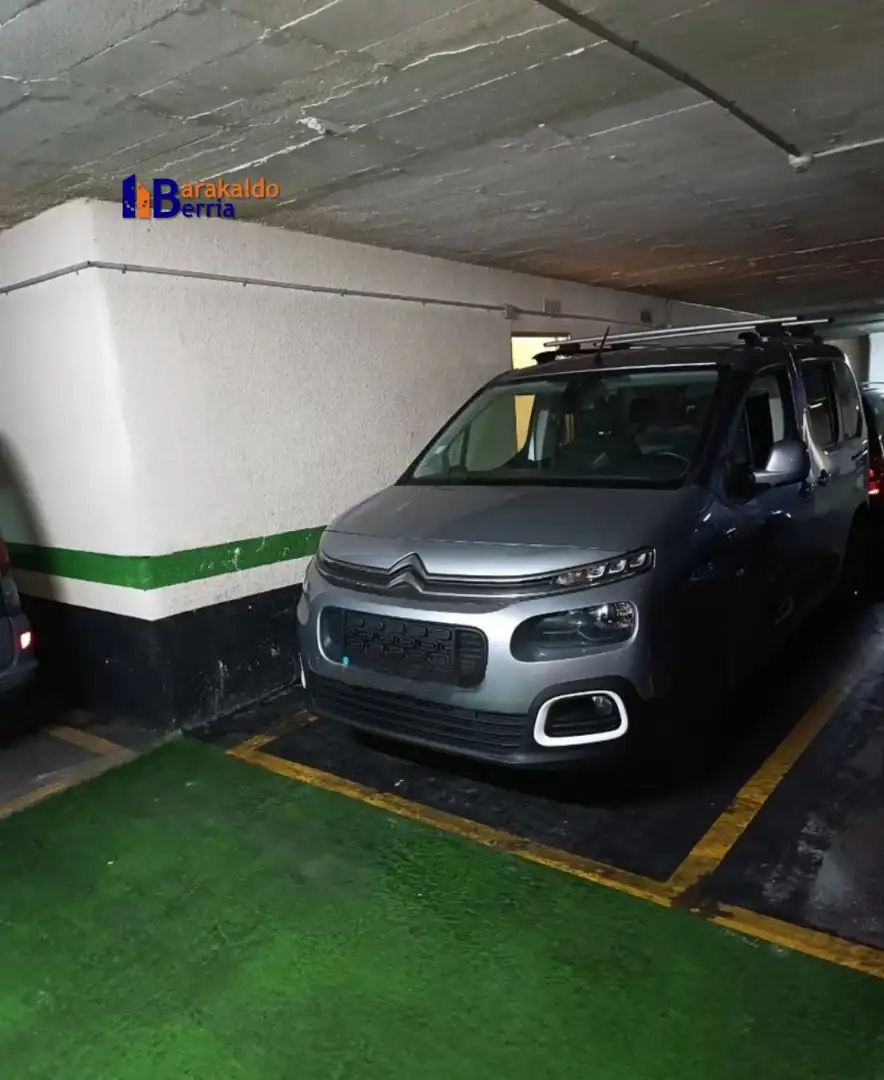 Aparcament de Garatge de lloguer en Barakaldo 
