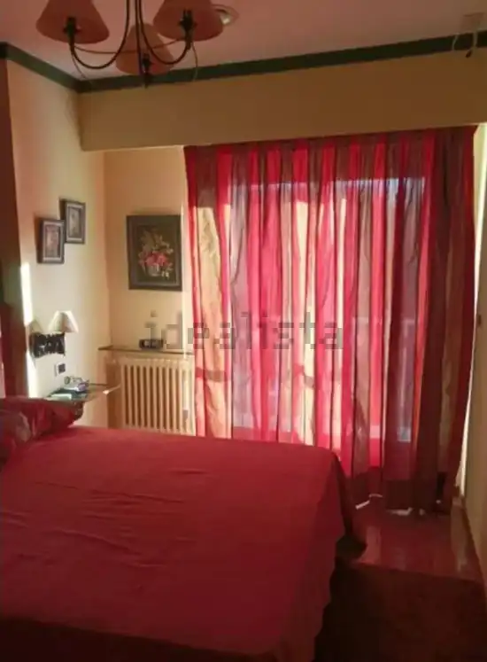 Habitación de Casa o chalet en venta en San Cibrao das Viñas con Calefacción, Jardín privado y Parquet