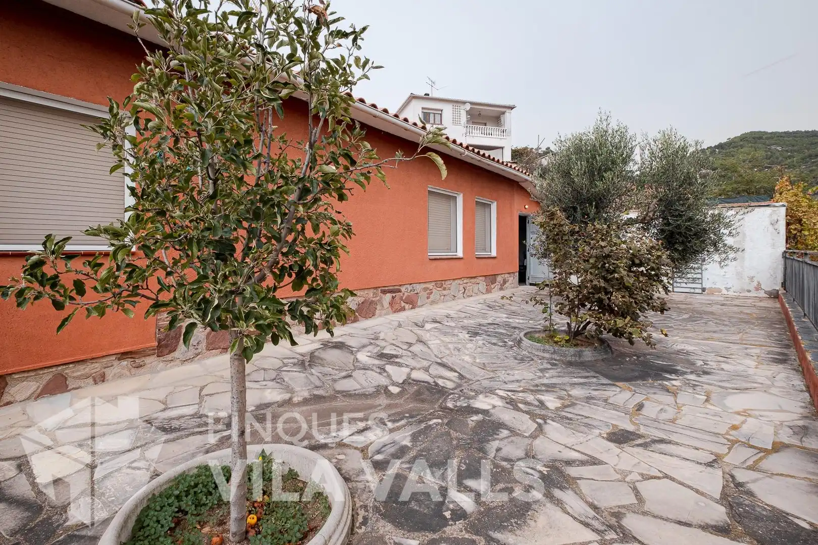 Vista exterior de Casa o xalet en venda en Sant Feliu de Codines amb Jardí privat i Piscina