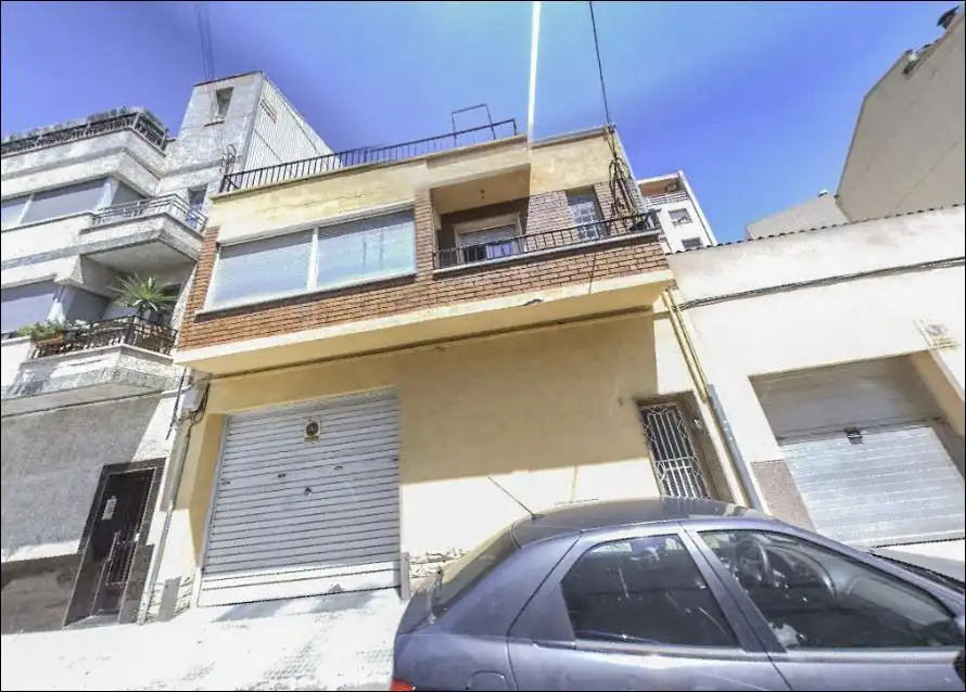 Piso en venta en C/ Magallanes