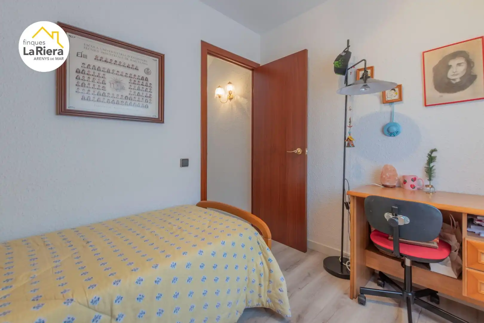 Dormitori de Casa o xalet en venda en Arenys de Mar amb Calefacció, Parquet i Balcó