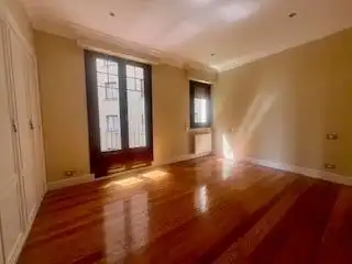Habitación de Piso de alquiler en Bilbao  con Calefacción y Balcón