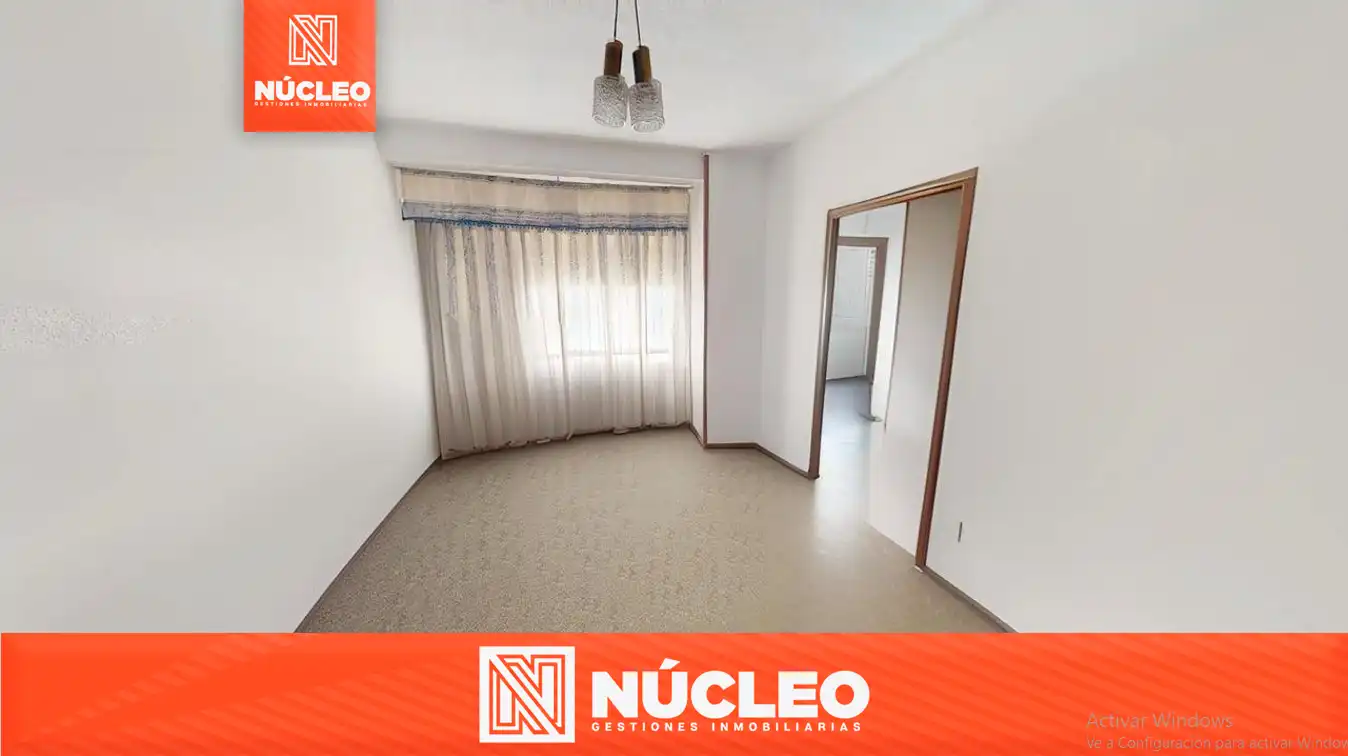 Habitación de Piso en venta en Alicante / Alacant con Aire acondicionado, Calefacción y Amueblado