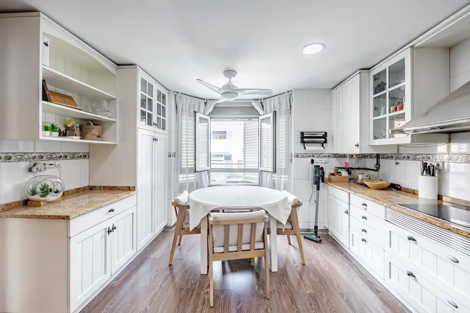 Cocina de Casa adosada en venta en Valdemoro con Aire acondicionado y Calefacción