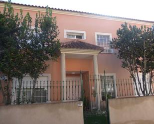 Vista exterior de Casa adosada en venda en Molina de Segura amb Piscina