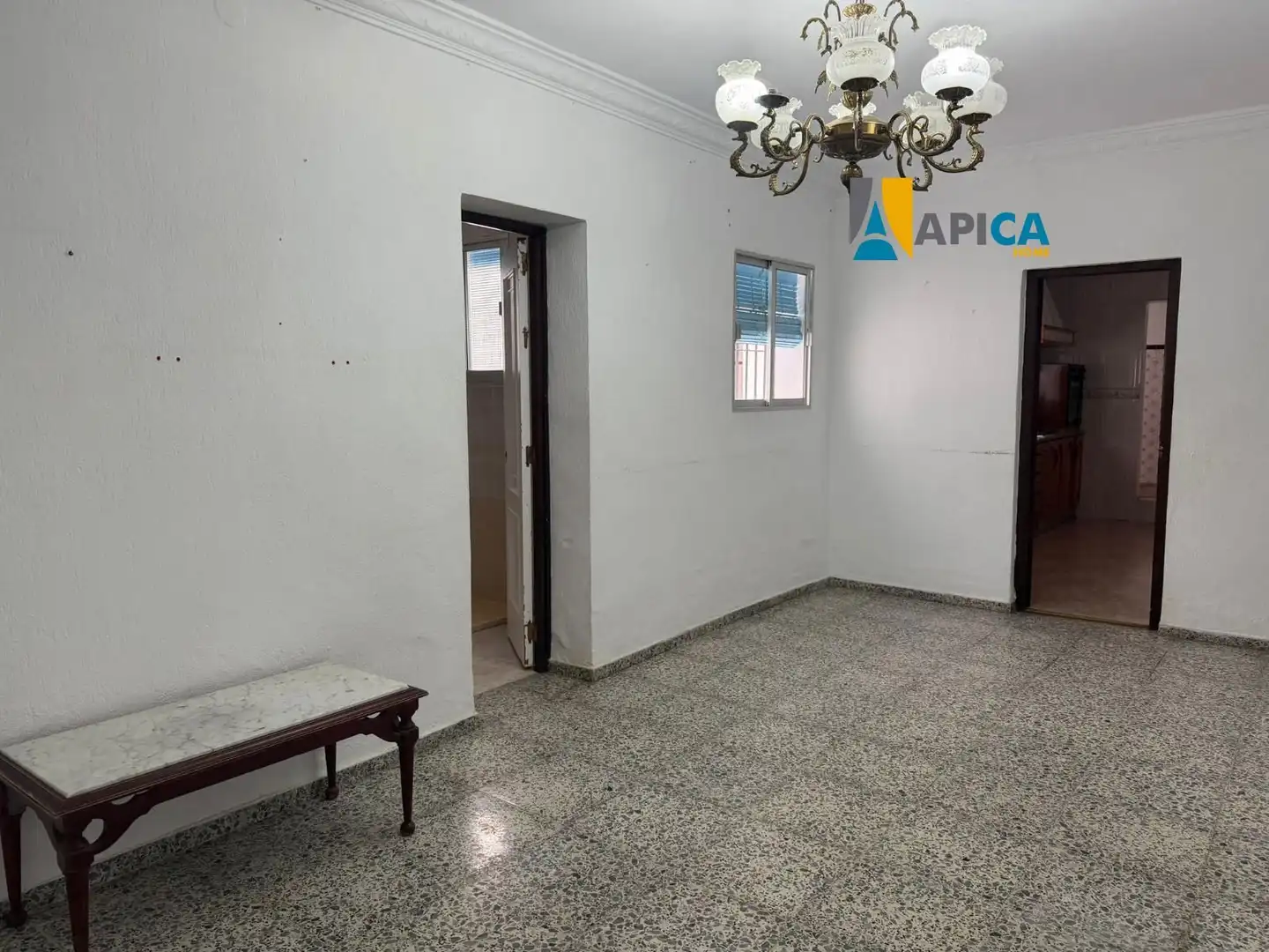 Detached homes for sale in Chiclana de la Frontera  with Storage room
