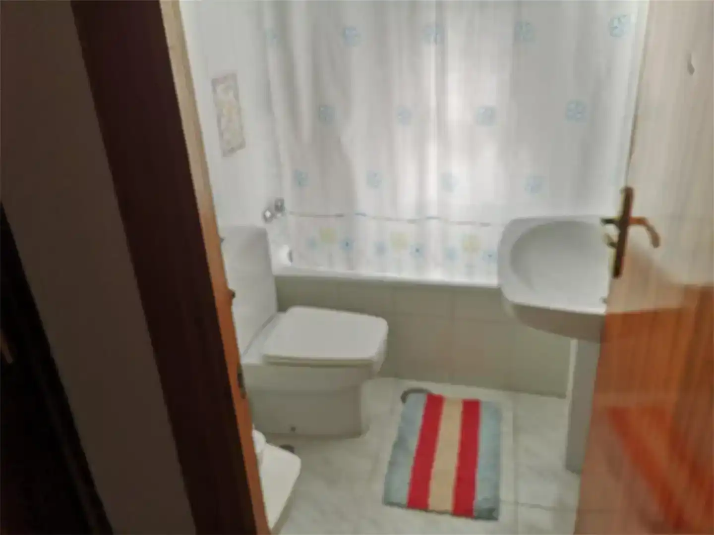 Bathroom of Detached homes for sale in Baza, Granada