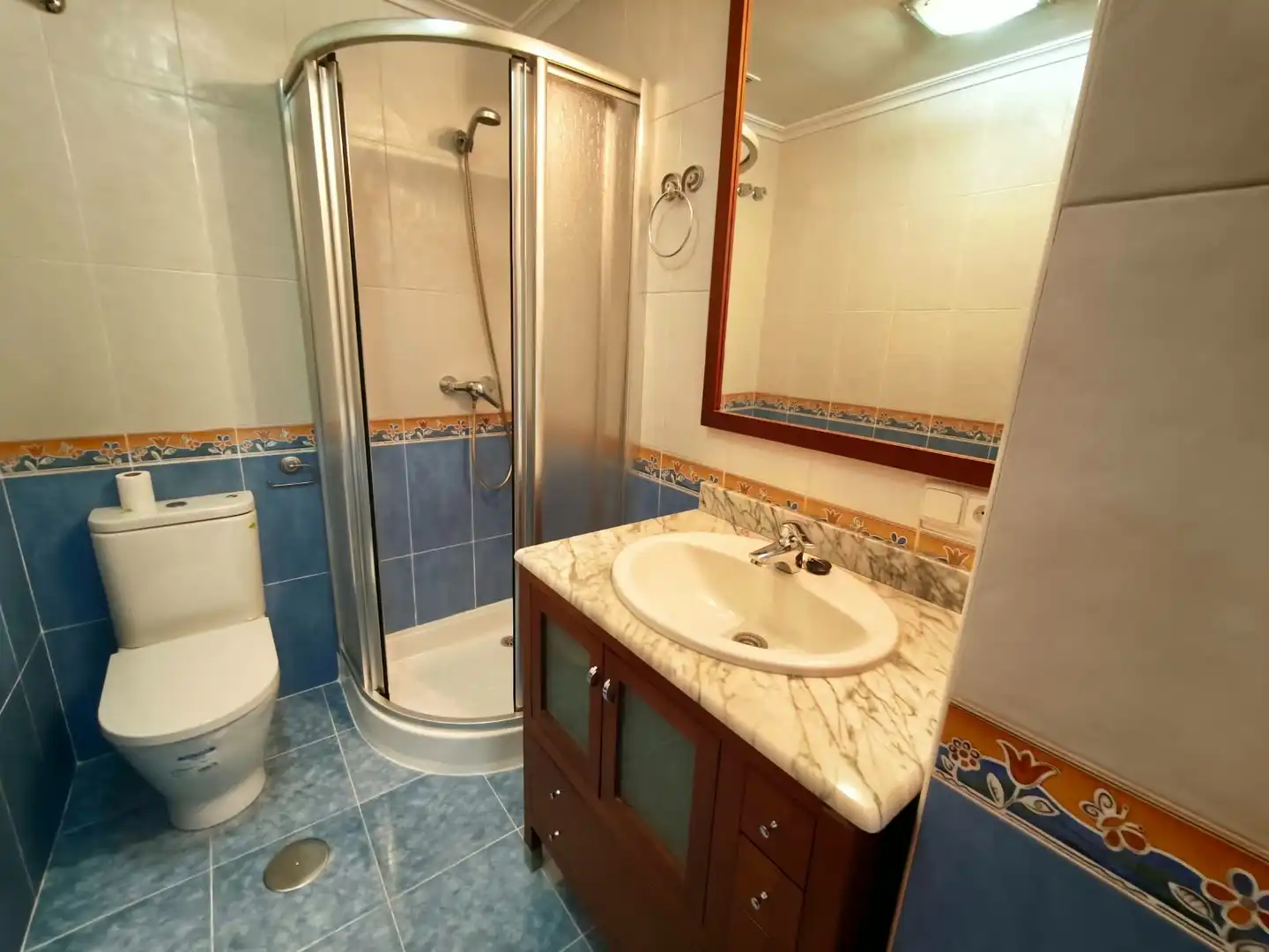 Badezimmer von Dachboden zur Miete in Feria