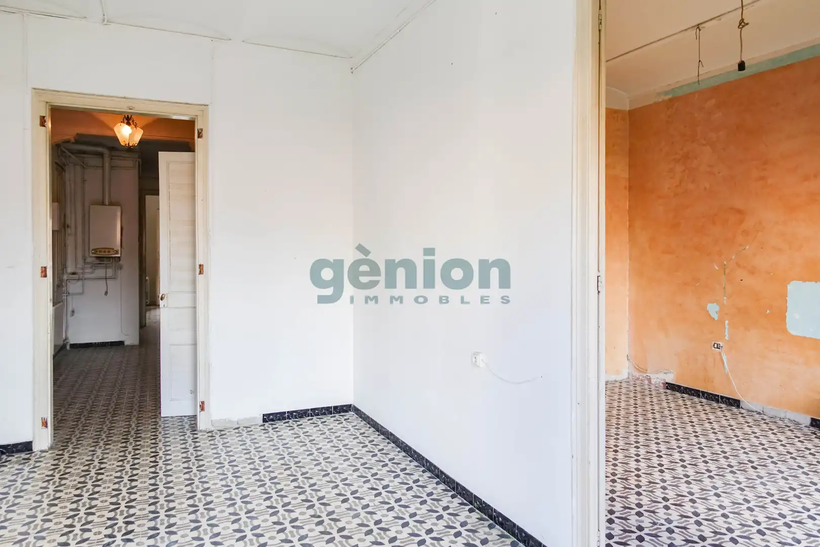 Habitación de Piso en venta en Girona con Calefacción, Terraza y Balcón