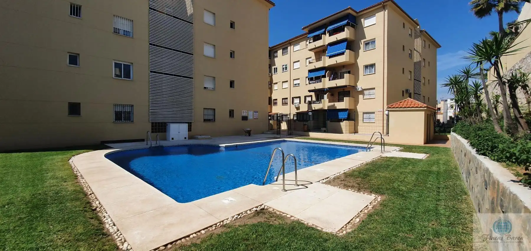 Piscina de Piso en venta en Mijas con Terraza, Trastero y Piscina comunitaria