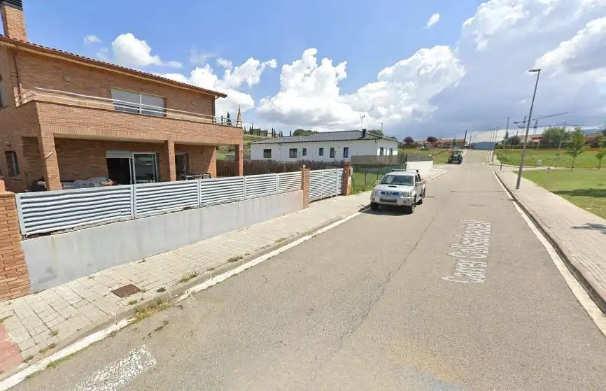 House with pool for sale in Calle Calle Collsabadell 108