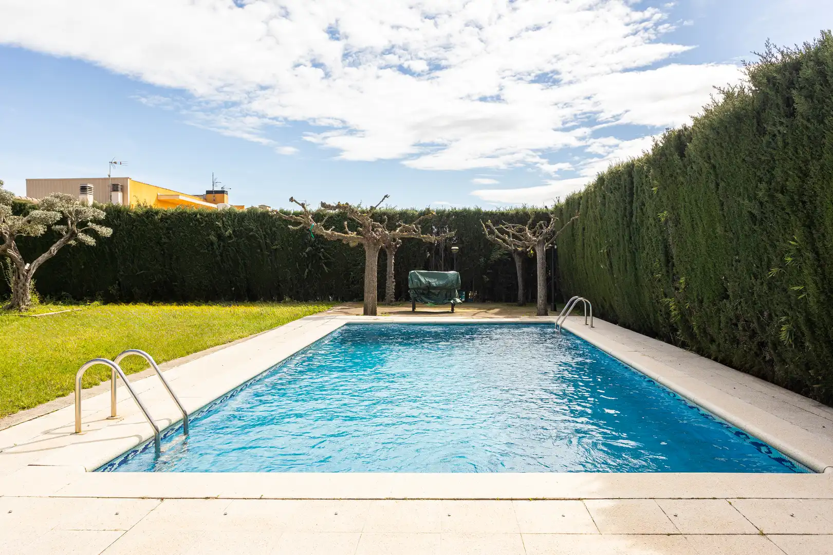 Piscina de Casa o chalet en venta en Llers con Aire acondicionado, Calefacción y Jardín privado