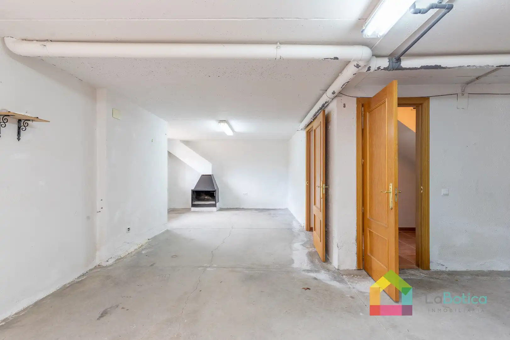 Casa adosada en venta en Burguillos de Toledo con Calefacción, Jardín privado y Terraza
