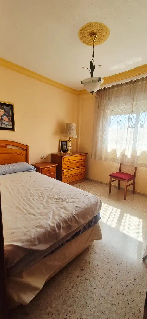 Bedroom of Flat for rent in Granada  with Furnished, Washing machine and Microwave