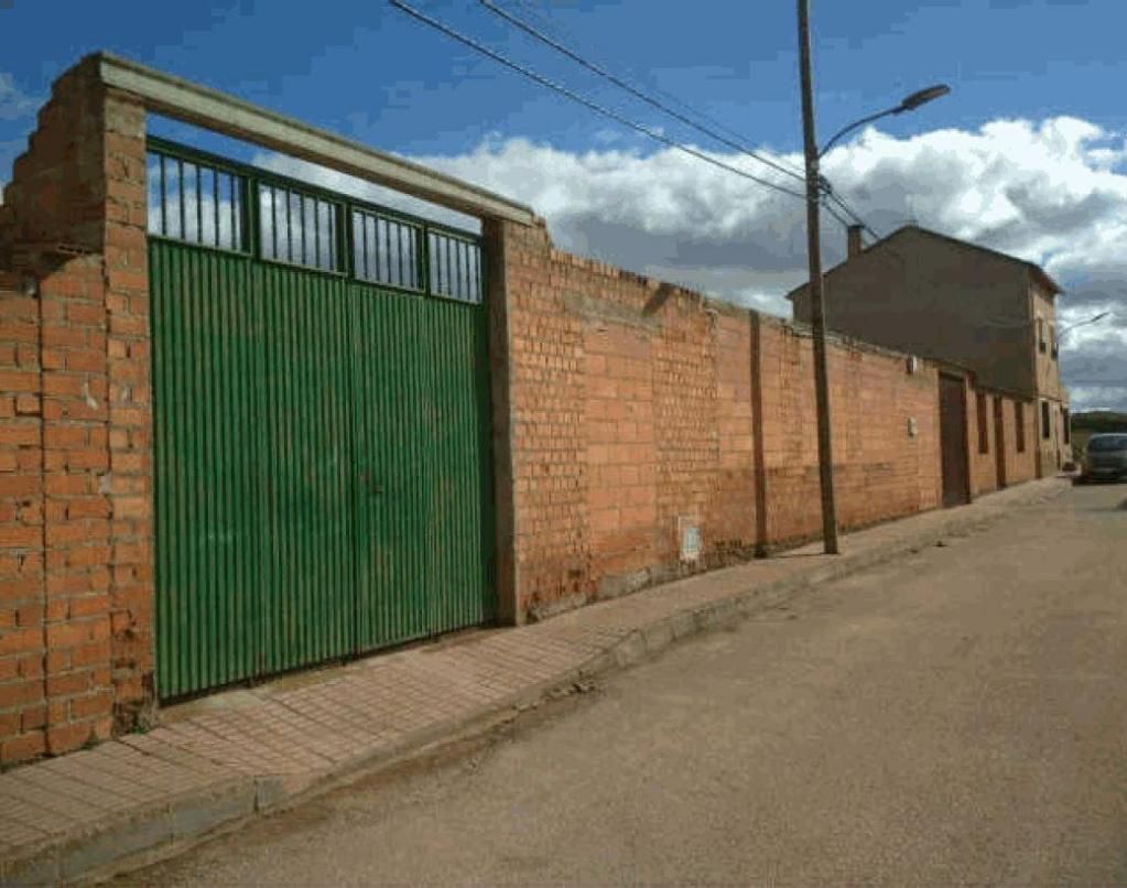 Exterior view of Land for sale in Montiel