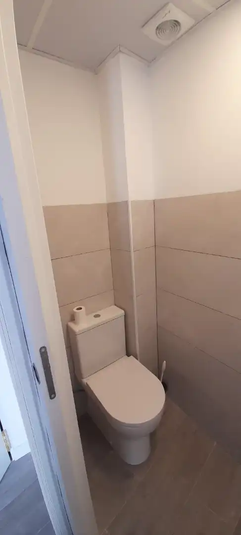 Baño de Dúplex de alquiler en Colmenar Viejo con Aire acondicionado, Calefacción y Terraza
