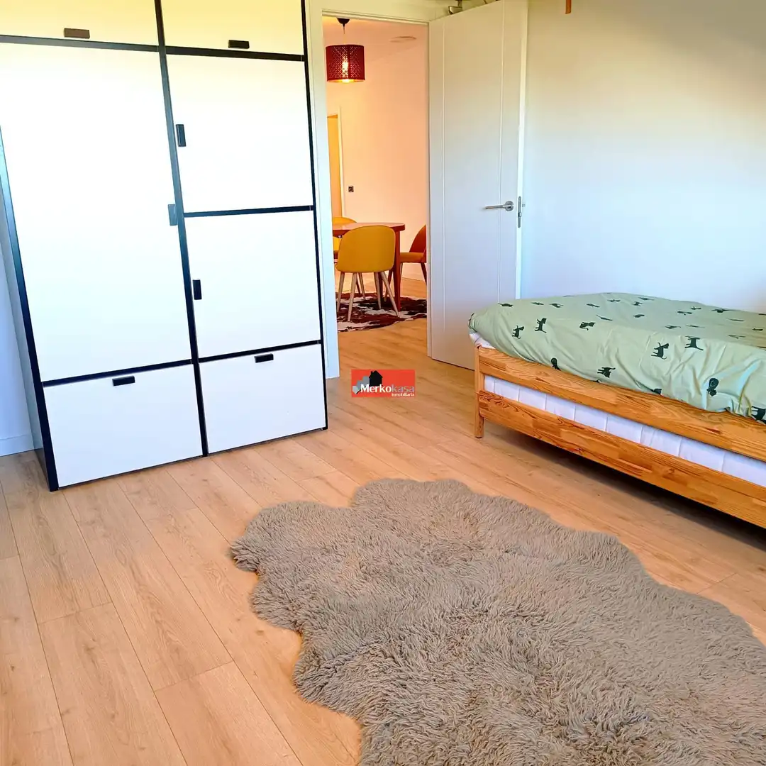 Habitación de Dúplex de alquiler en Lugo con Calefacción, Terraza y Trastero