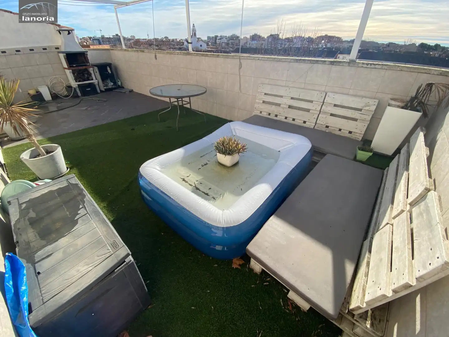 Piscina de Ático en venta en Albacete con Calefacción, Terraza y Amueblado
