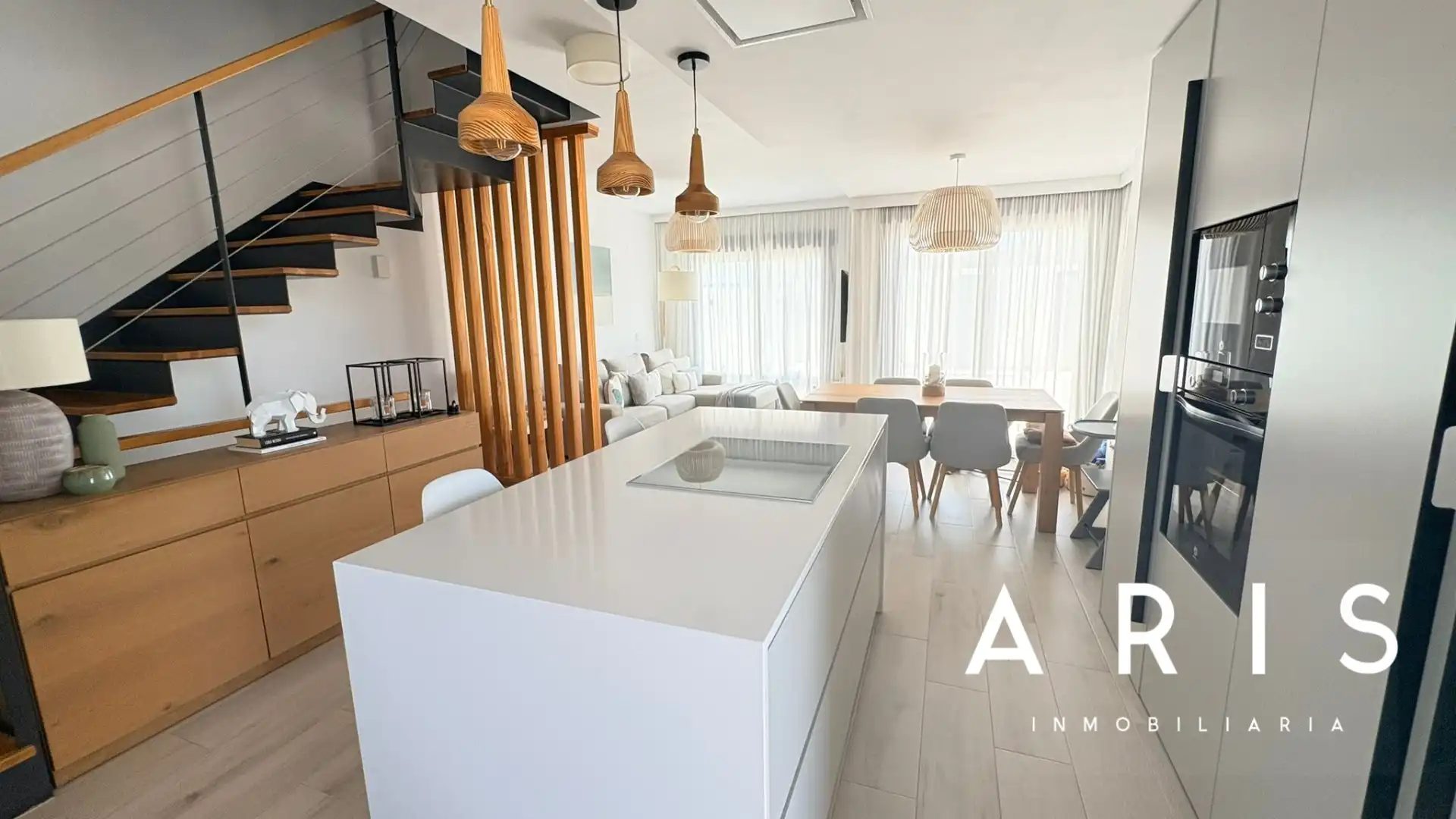 Cocina de Casa adosada en venta en Alhaurín de la Torre con Aire acondicionado, Jardín privado y Parquet