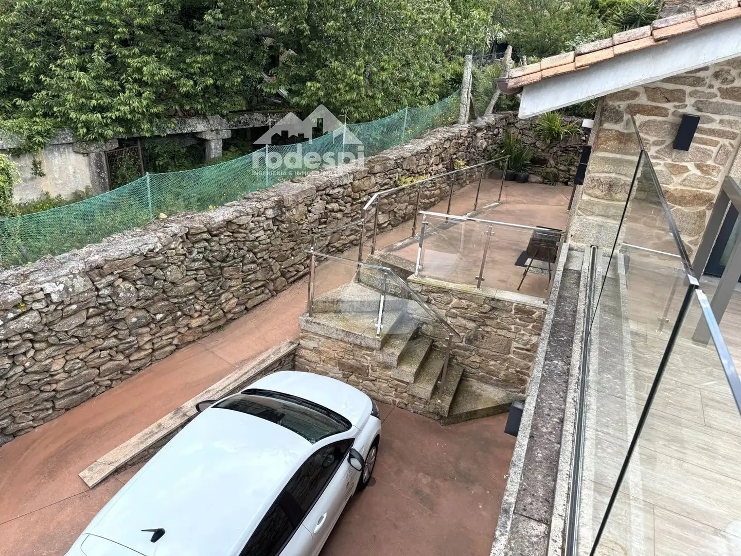 Aparcament de Casa o xalet en venda en Arbo amb Terrassa, Traster i Piscina