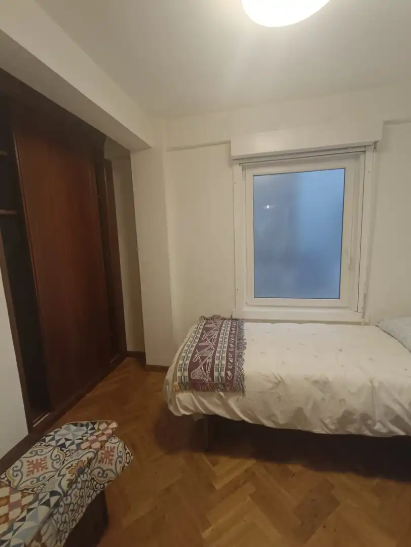 Habitación de Piso de alquiler en A Coruña Capital  con Calefacción y Amueblado