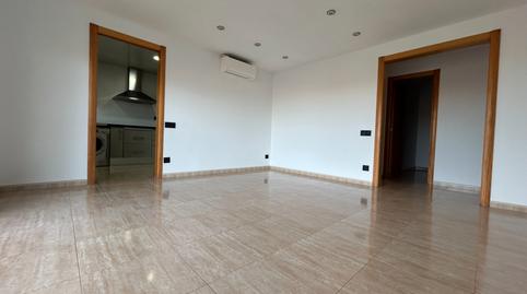 Foto 3 de Piso de alquiler en Poblenou, Pineda de Mar