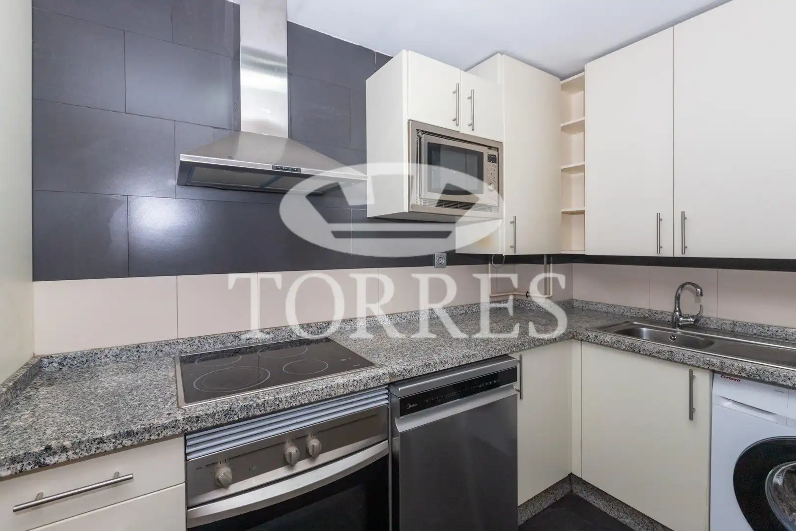 Cuina de Pis en venda en Málaga amb Aire condicionat, Terrassa i Traster