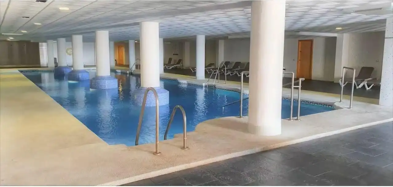 Schwimmbecken von Wohnungen zur Miete in La Envía