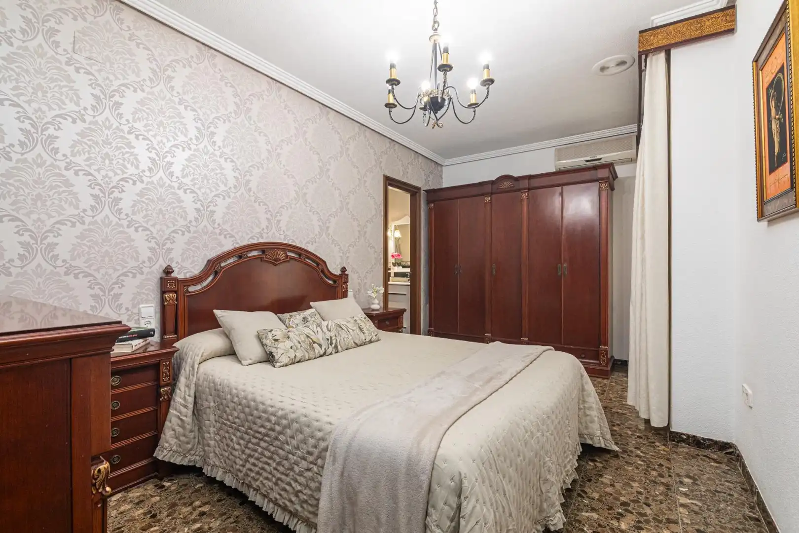Habitación de Planta baja en venta en Elche / Elx con Aire acondicionado, Calefacción y Terraza