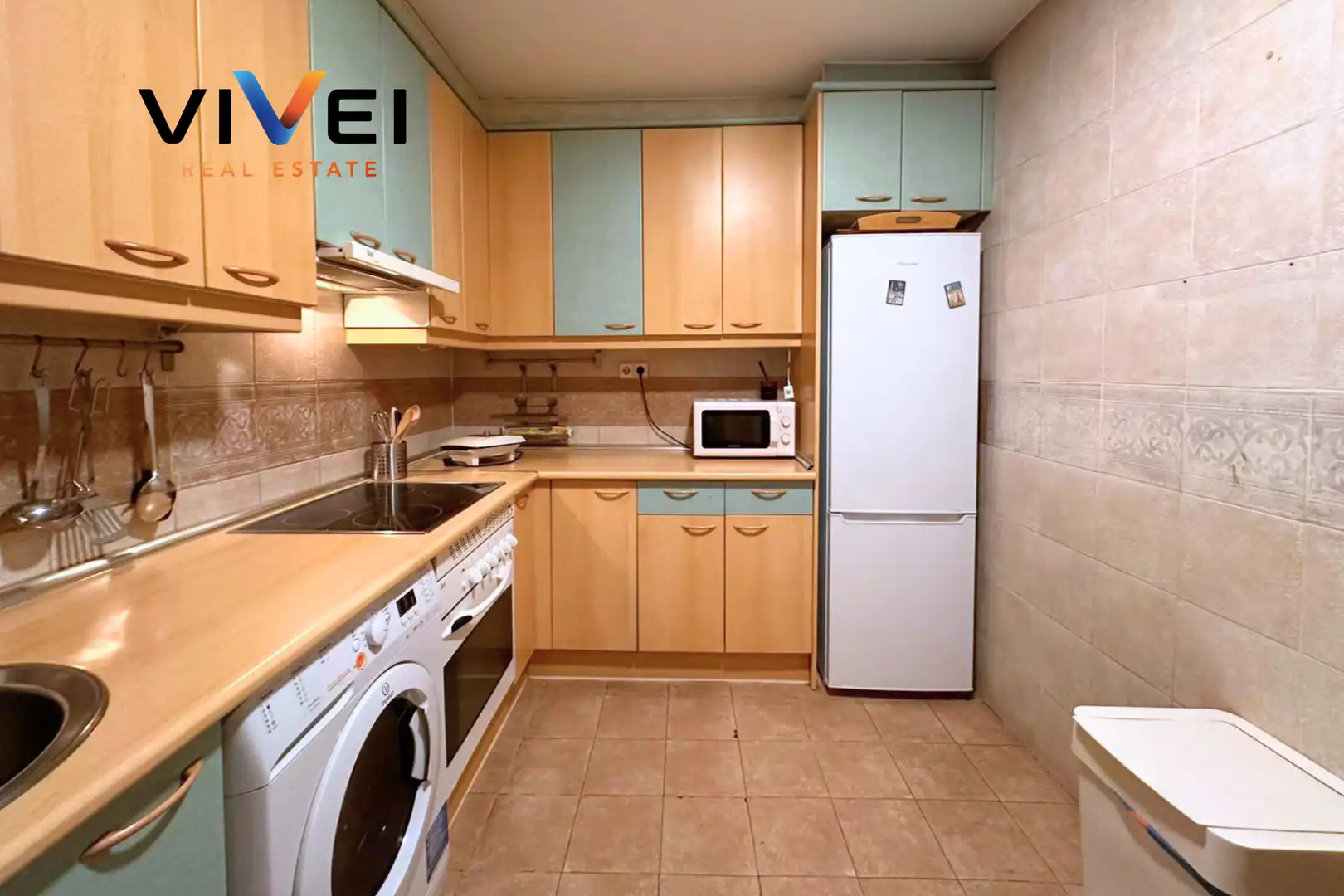 Cocina de Piso de alquiler en Madrid con Calefacción y Balcón