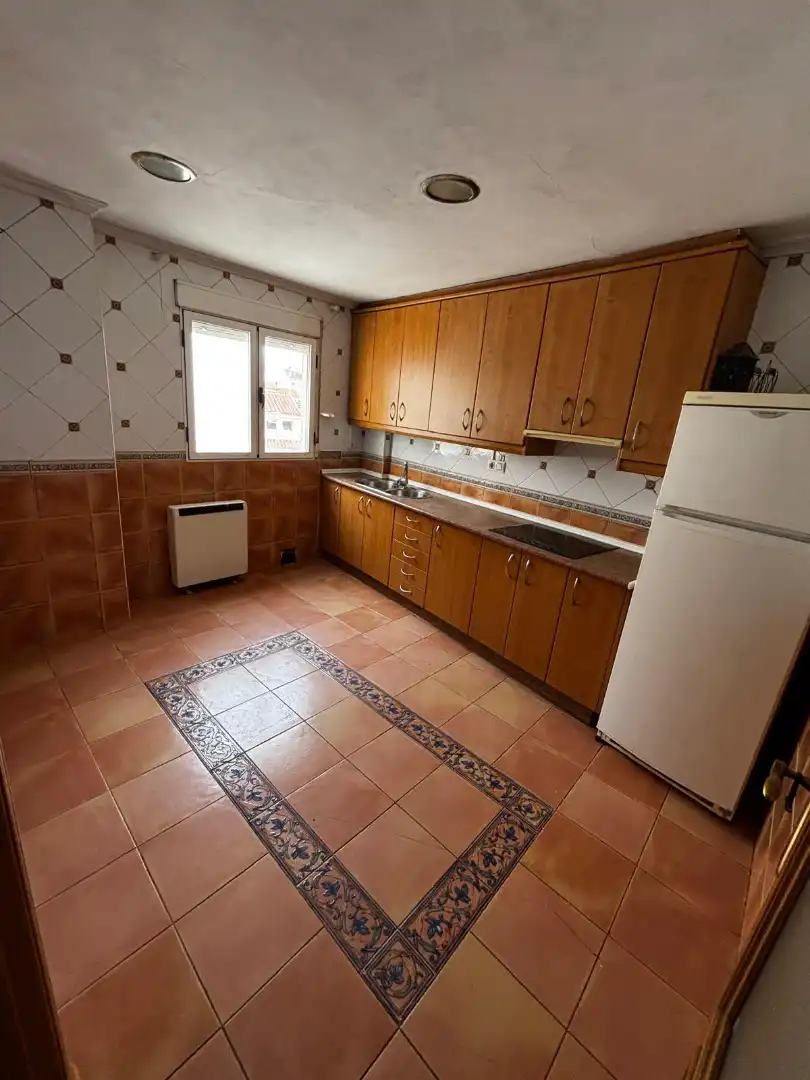 Küche von Wohnung zum Verkauf in Quintanar del Rey mit Klimaanlage, Heizung und Terrasse